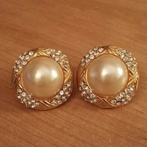 Vintage custom pearl and crystals clip on earrings